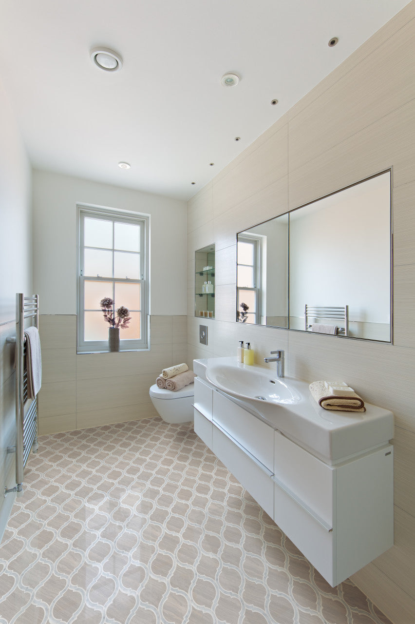 Country White Scarlette