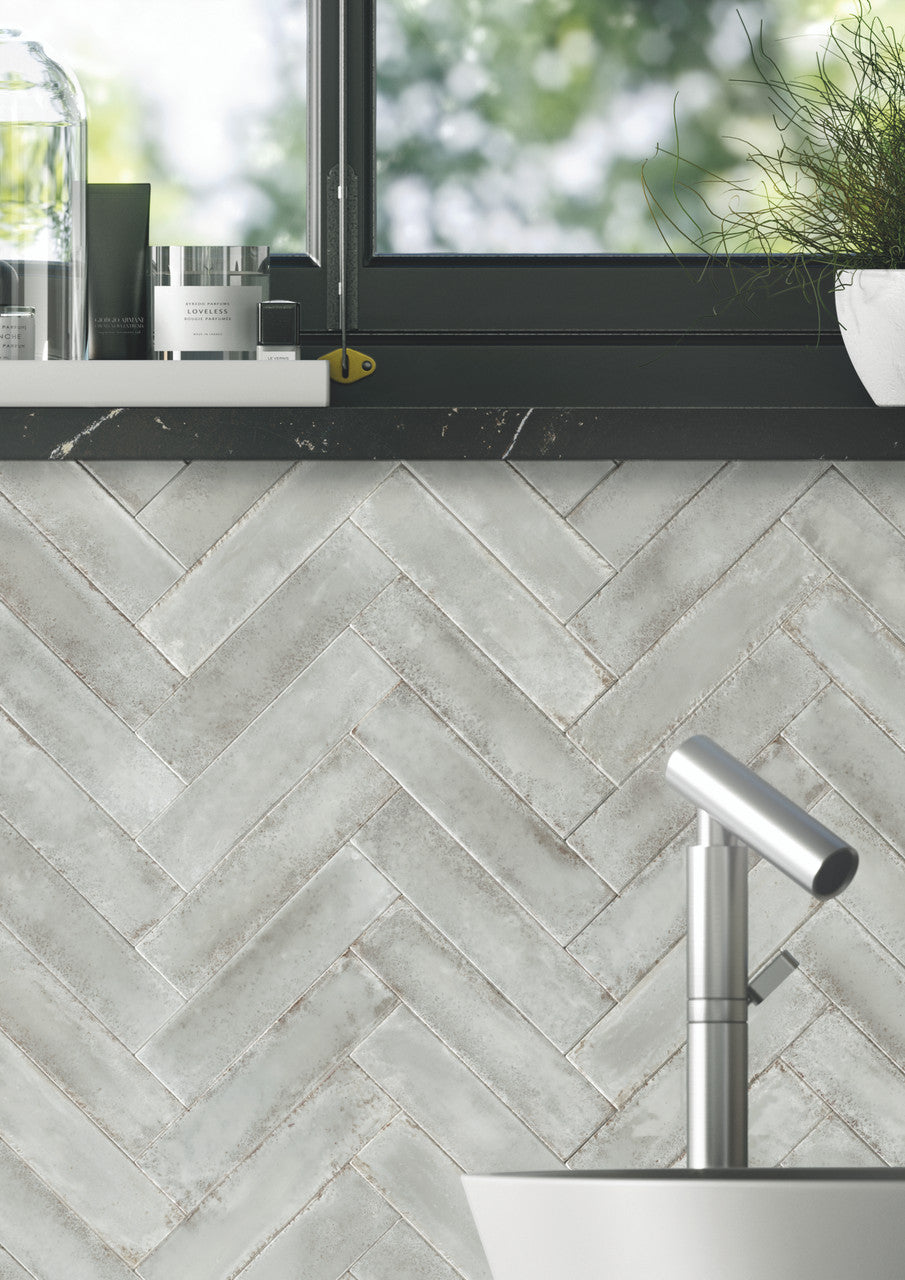 Lacie Metallic Brick - Grey Lux