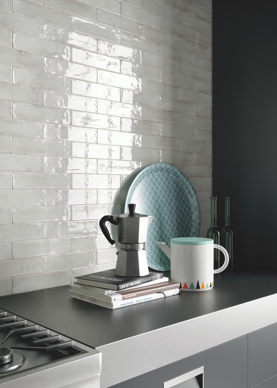 Lacie Metallic Brick - White Lux