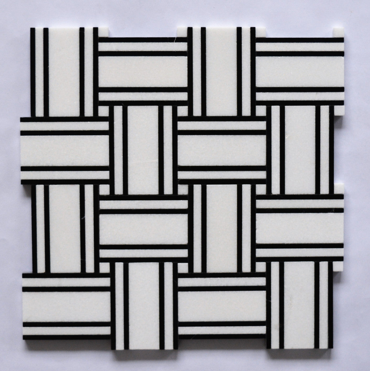 Lyon Strip - Thassos with Jet Black