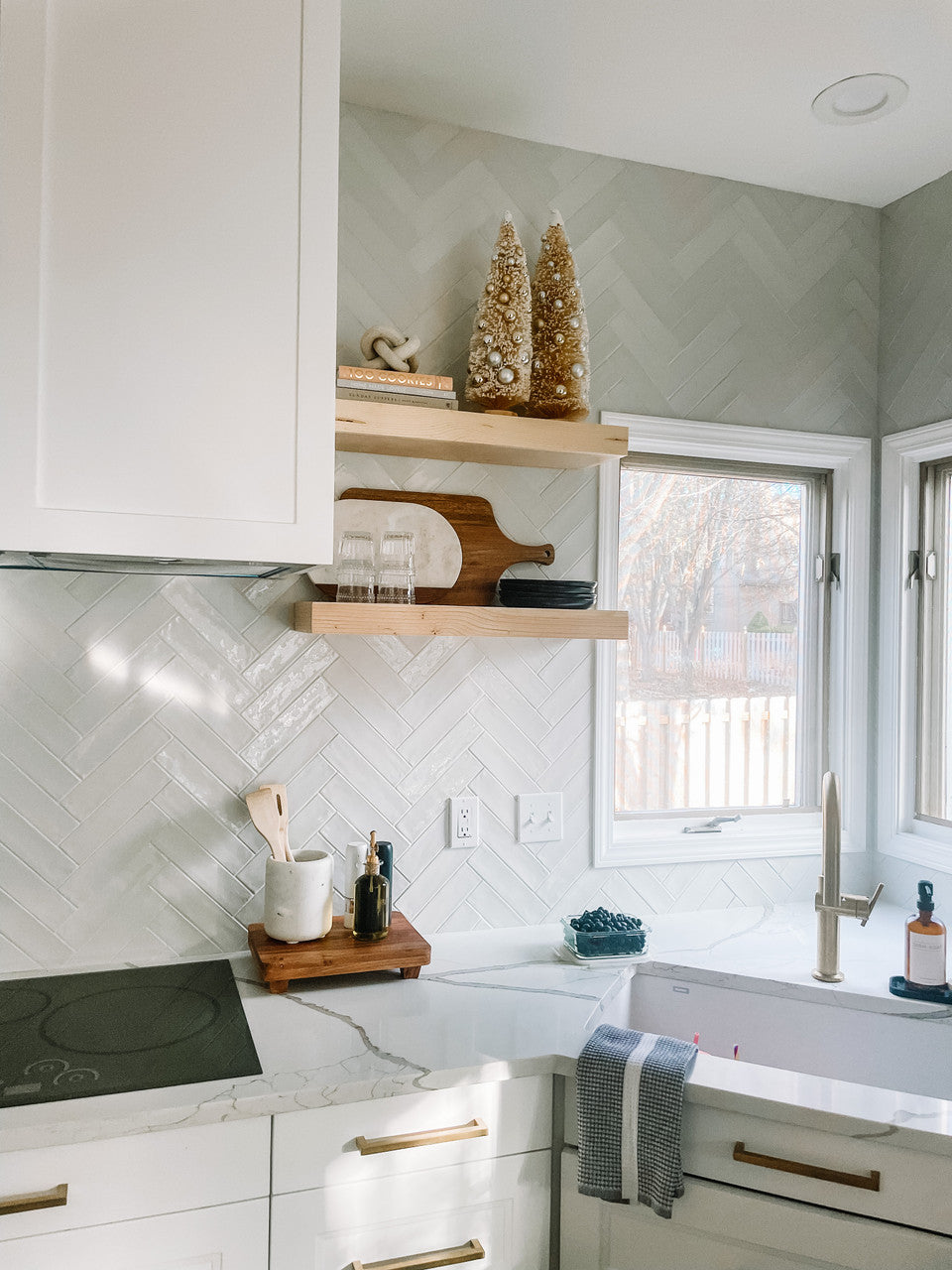 Lacie Brick - Bianco Glossy