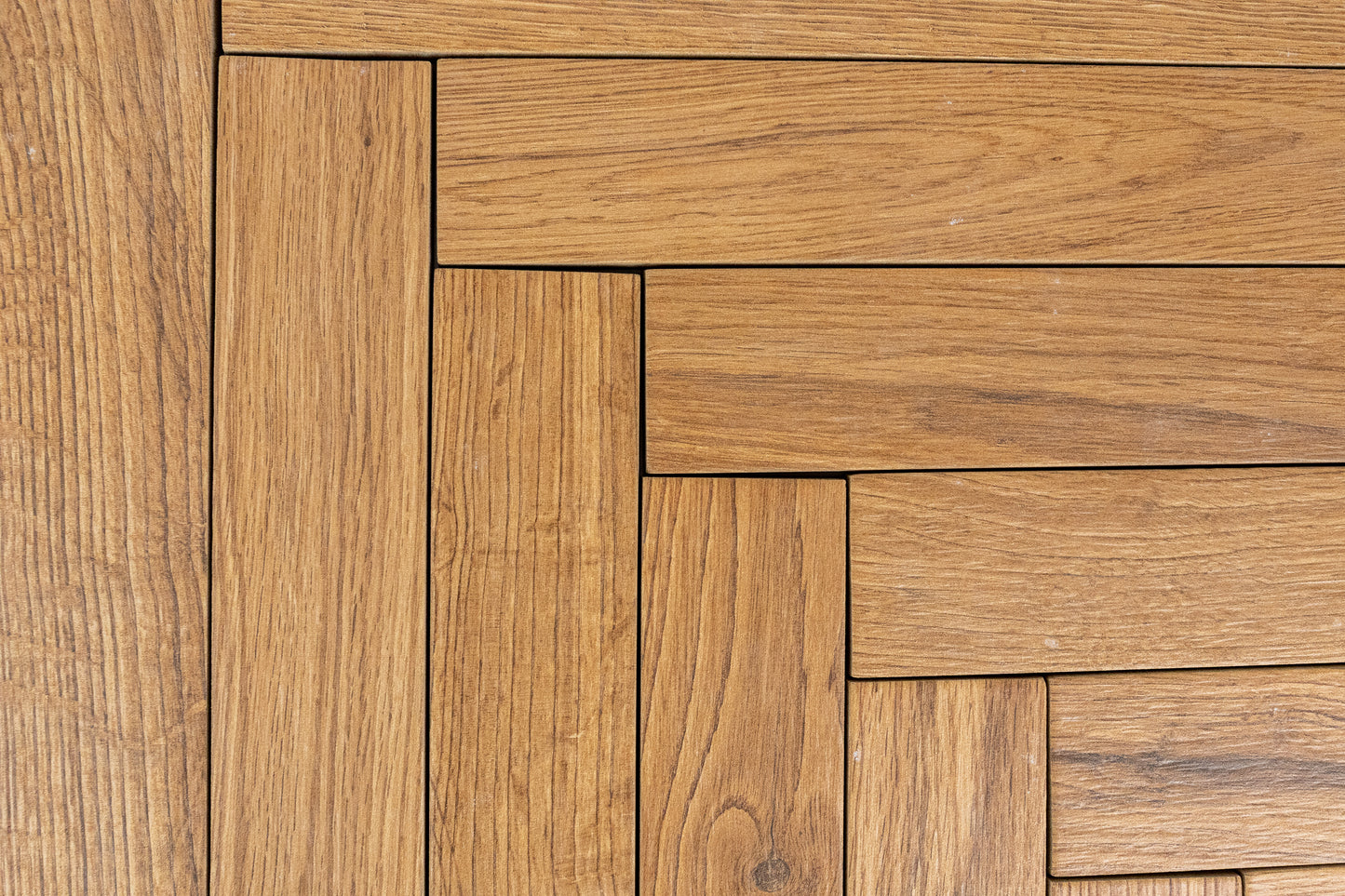 Atelier 2"x12" - Intense Oak