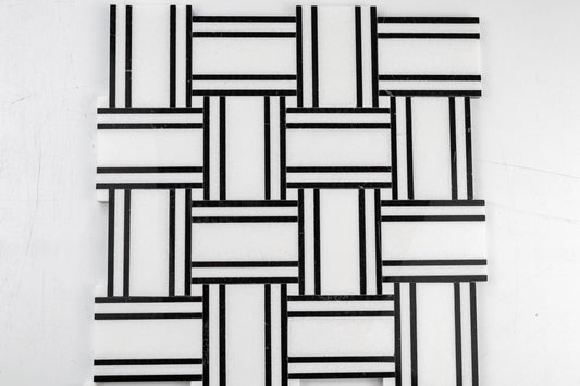 Lyon Strip - Thassos with Jet Black