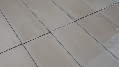 Lacie Brick - Sabbia Glossy